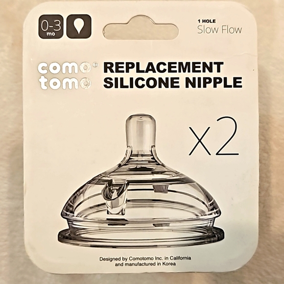Comotomo 2 Pack Silicone Replacement Nipple, Slow Flow Clear, 0-3 Months - Picture 2 of 9